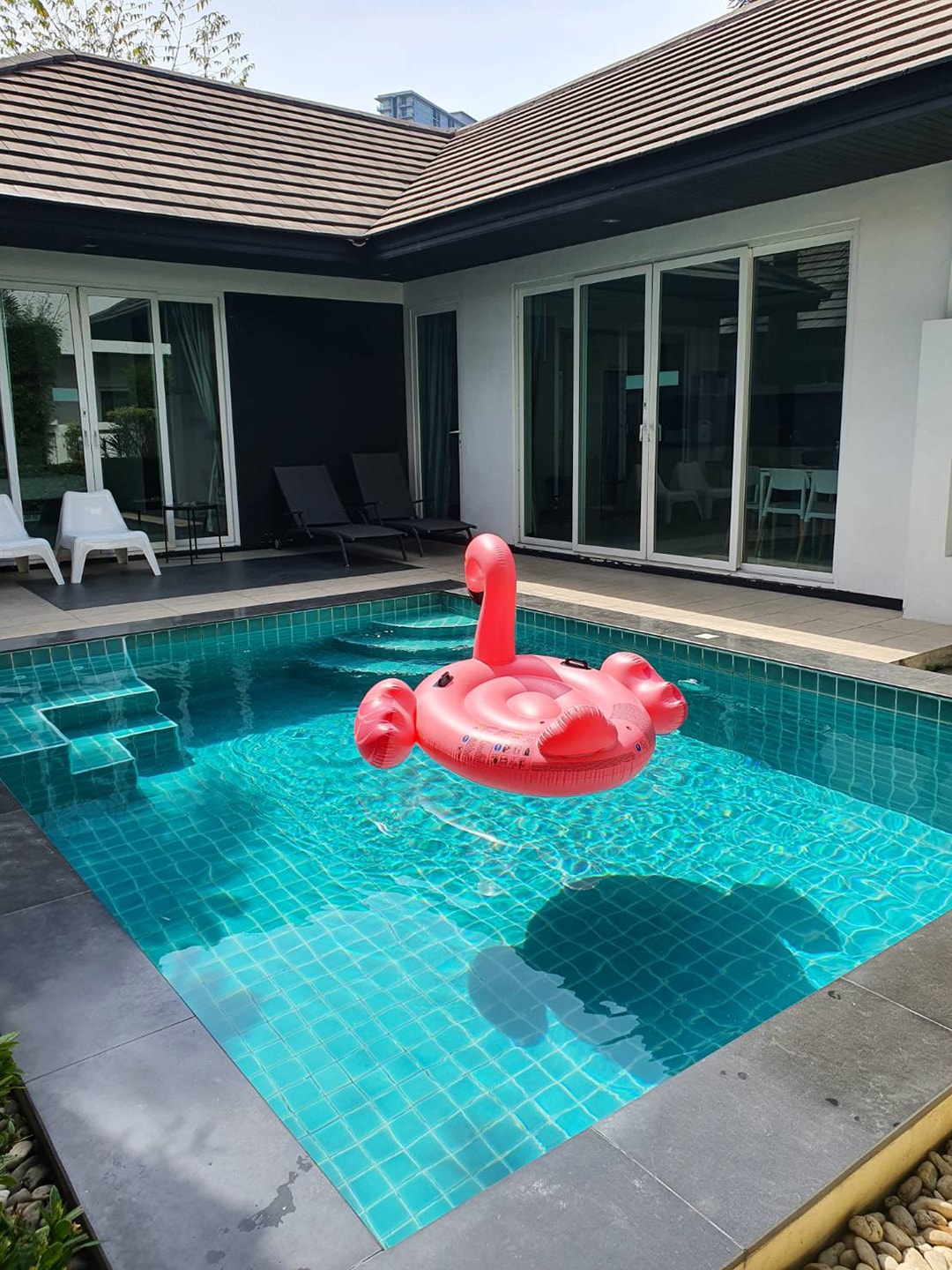 https://admin.pattayavillaresort.com/assets/1adbfb0b-992a-4a74-a236-6422ae18bf53