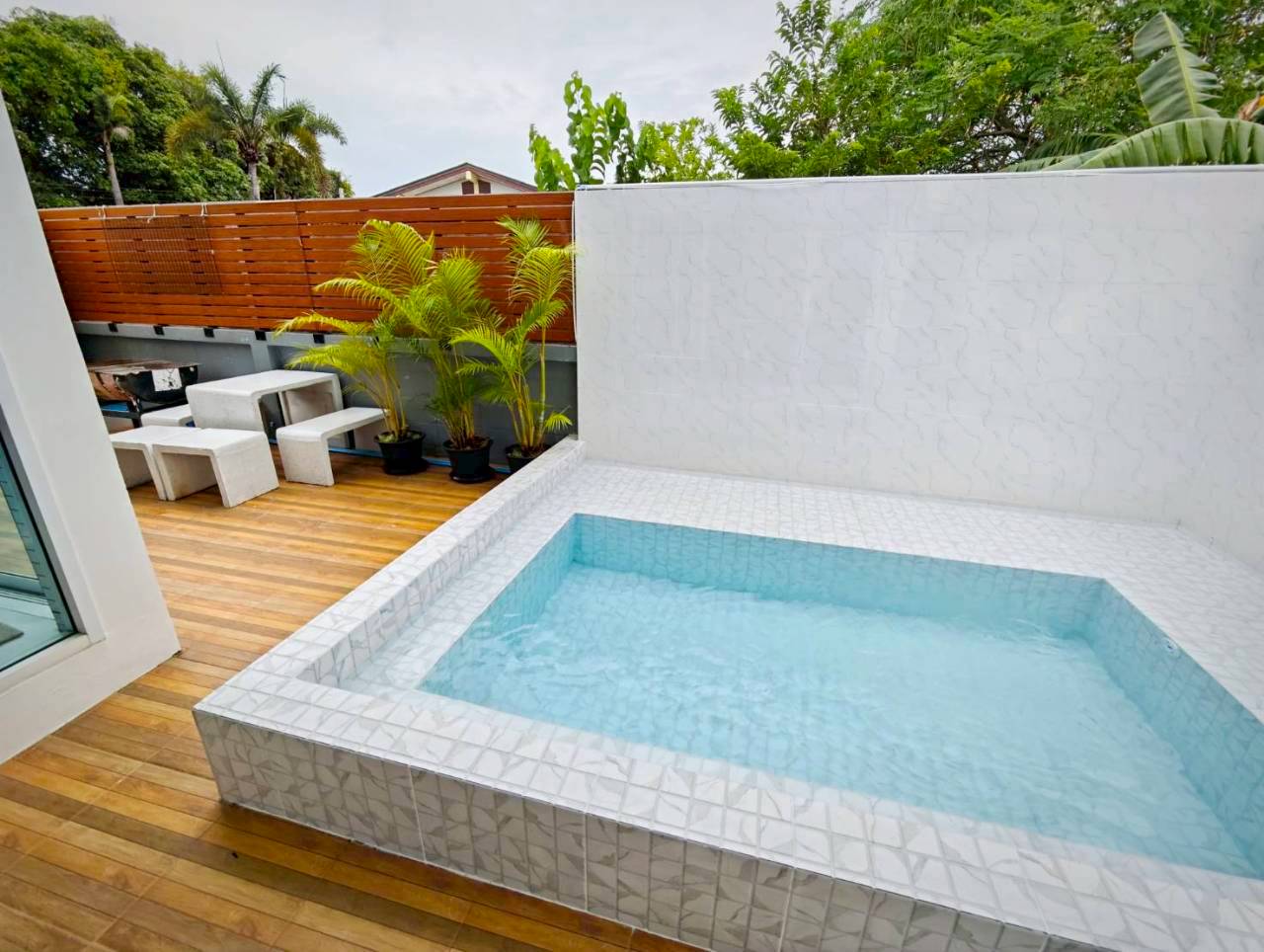 https://admin.pattayavillaresort.com/assets/5def7111-7c3f-4e0f-8cb9-a709f95bfc19
