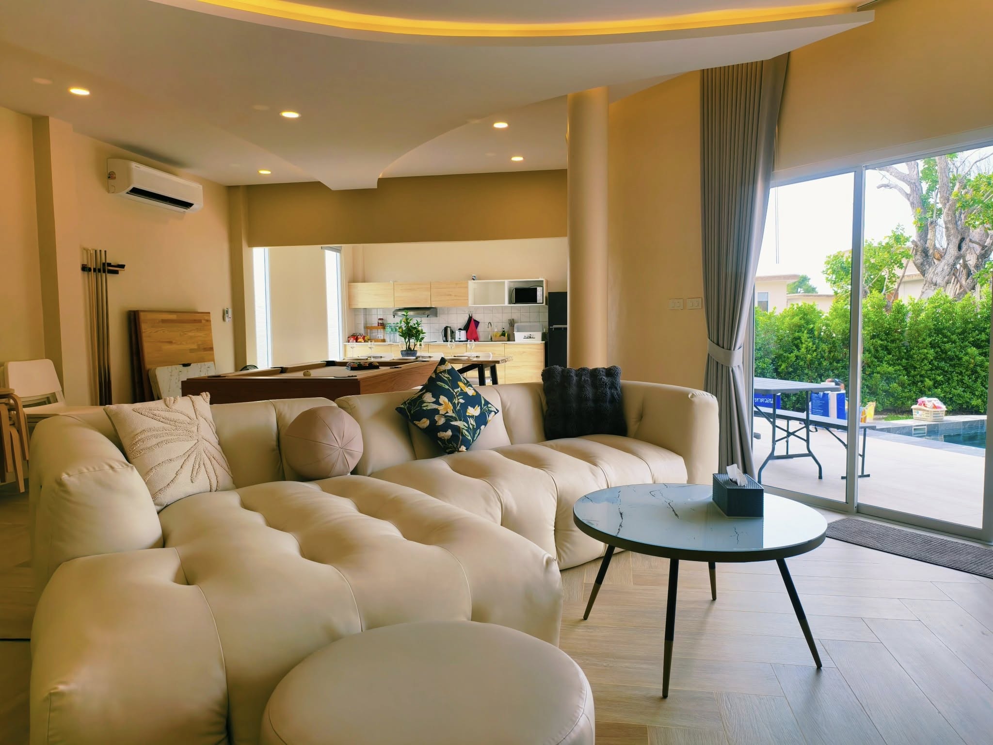 https://admin.pattayavillaresort.com/assets/a97a9c52-91f7-401a-b394-0eea7b2be822