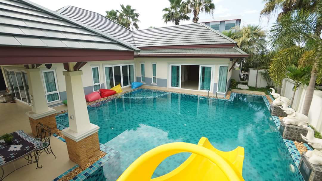 https://admin.pattayavillaresort.com/assets/c9b00012-293f-4d96-aa89-894d22e1ae1f